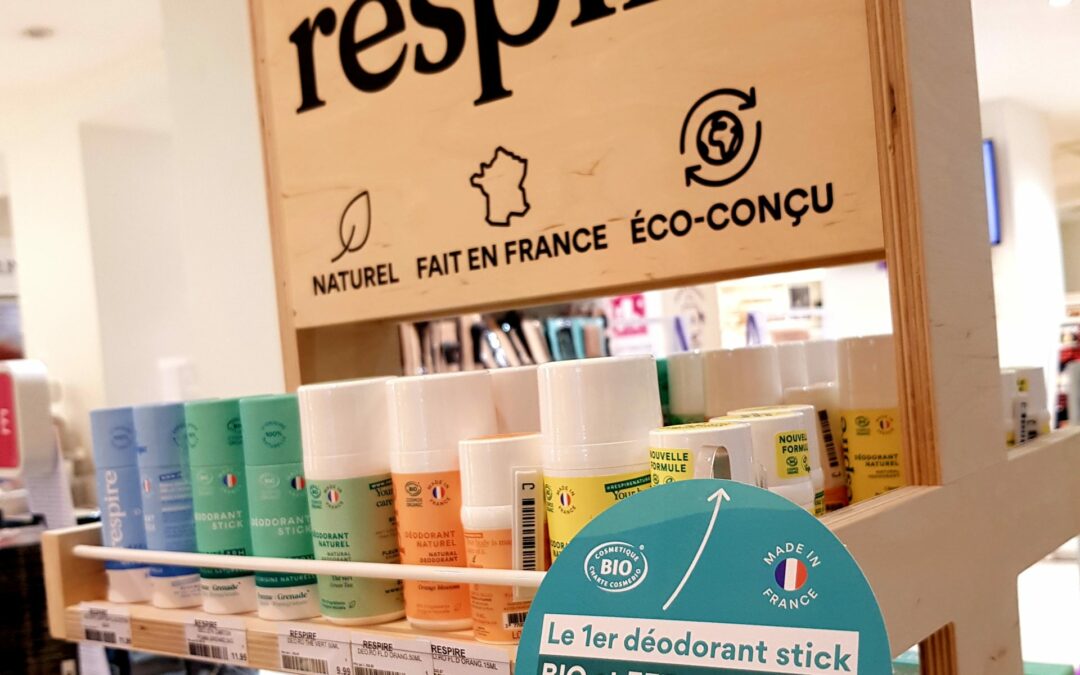 PLV Bois : la solution durable et esthétique pour vos présentoirs