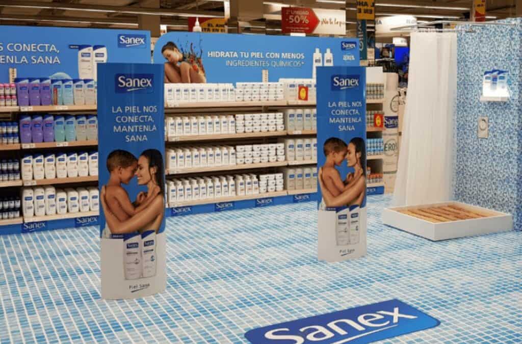L’importance des présentoirs et du mobilier commercial pour le merchandising