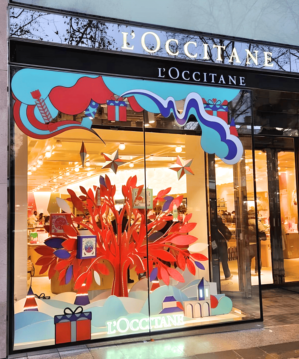 Une vitrine animée pour L’Occitane conçue, réalisée et installée par Mayence