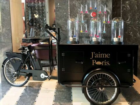 Comment le Merchandising Cosmétique Emotionnel déclenche l’Achat ?