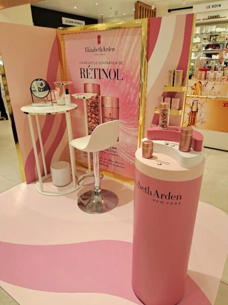 Animations & Podiums pour la gamme Rétinol + HPR, Elizabeth Arden