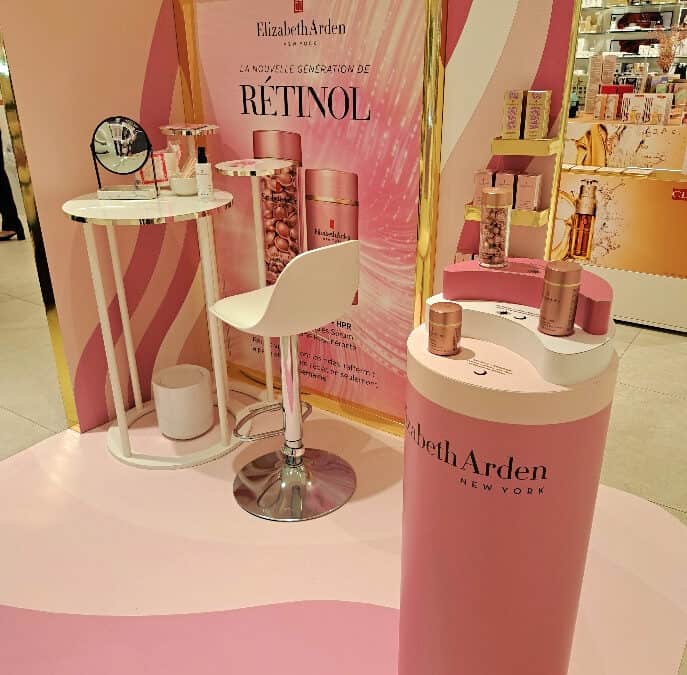 Animations & Podiums pour la gamme Rétinol + HPR, Elizabeth Arden