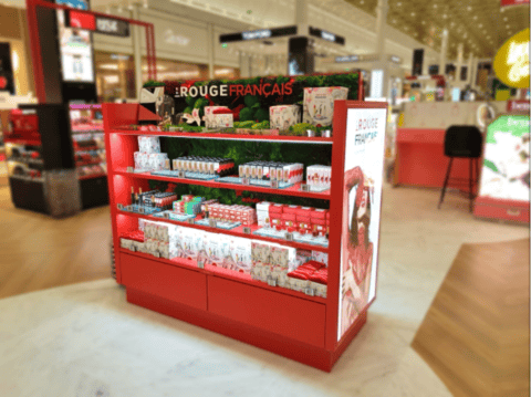 L’Essor de la PLV Métal : Une Réponse aux exigences du Retail Moderne