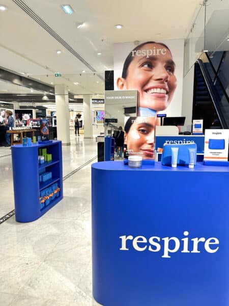 Pop-Up Respire au BHV Marais : l’Écoresponsabilité à l’honneur avec des PLV en Carton !