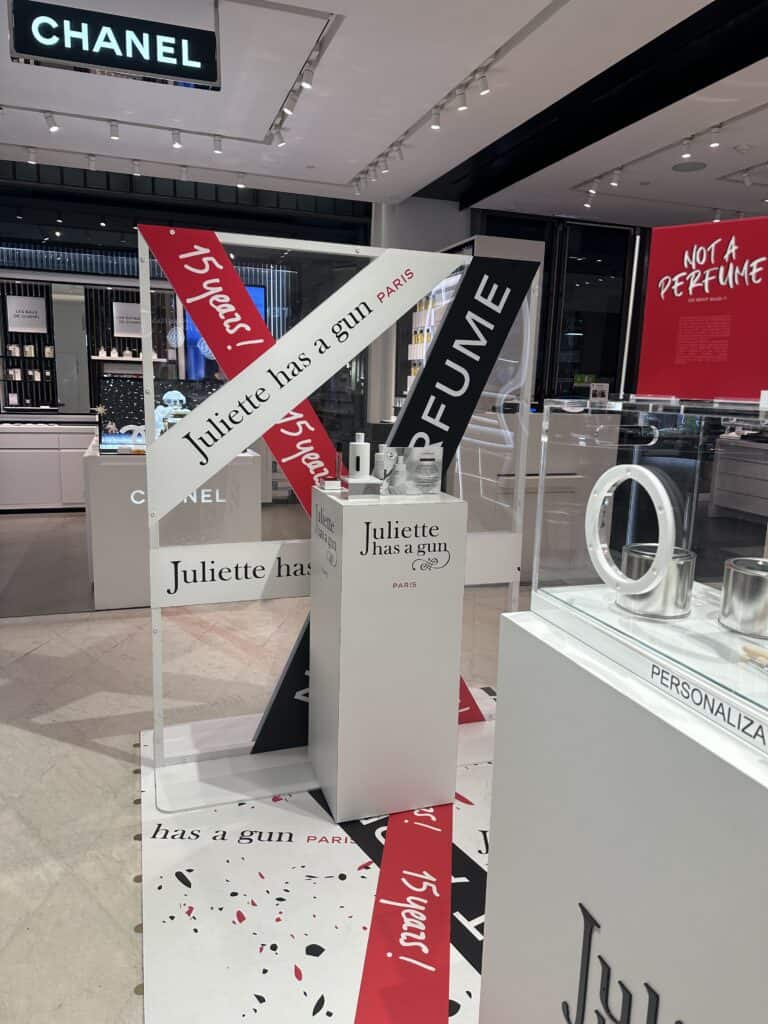 stand parfumerie galeries lafayette