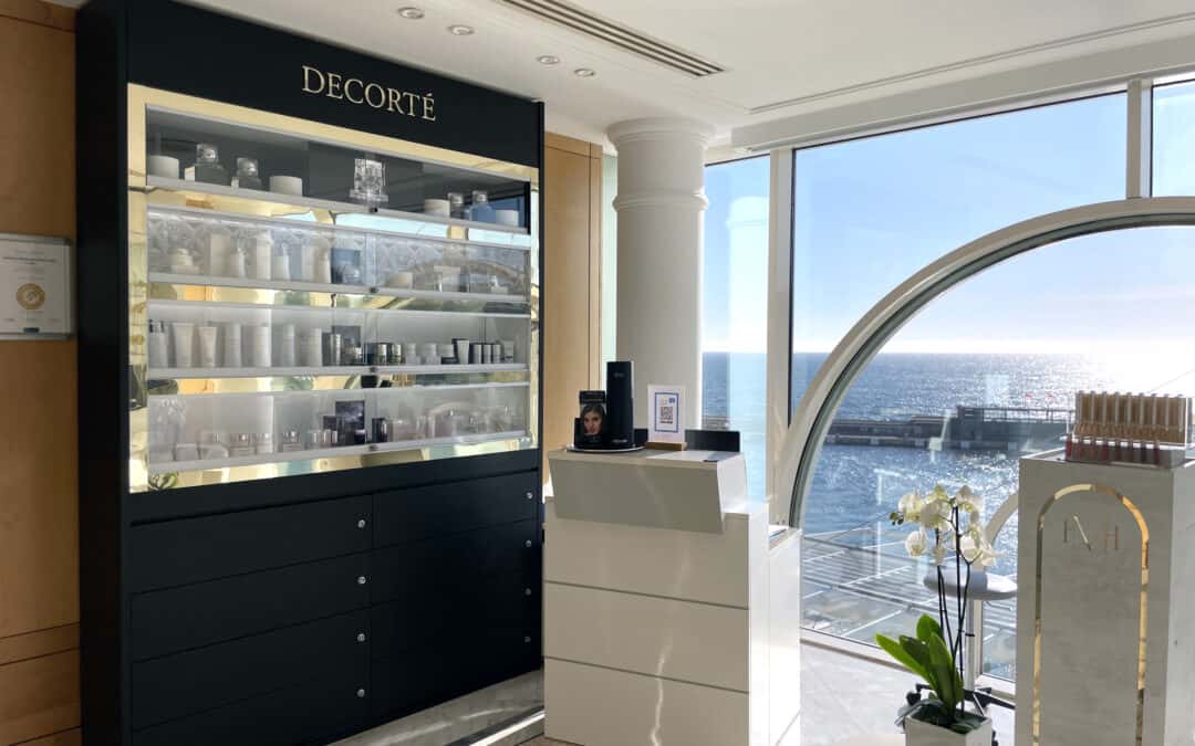 Refonte du mobilier, Présentoirs et Vitrines des Thermes de Monaco : Une Réalisation Sur-Mesure