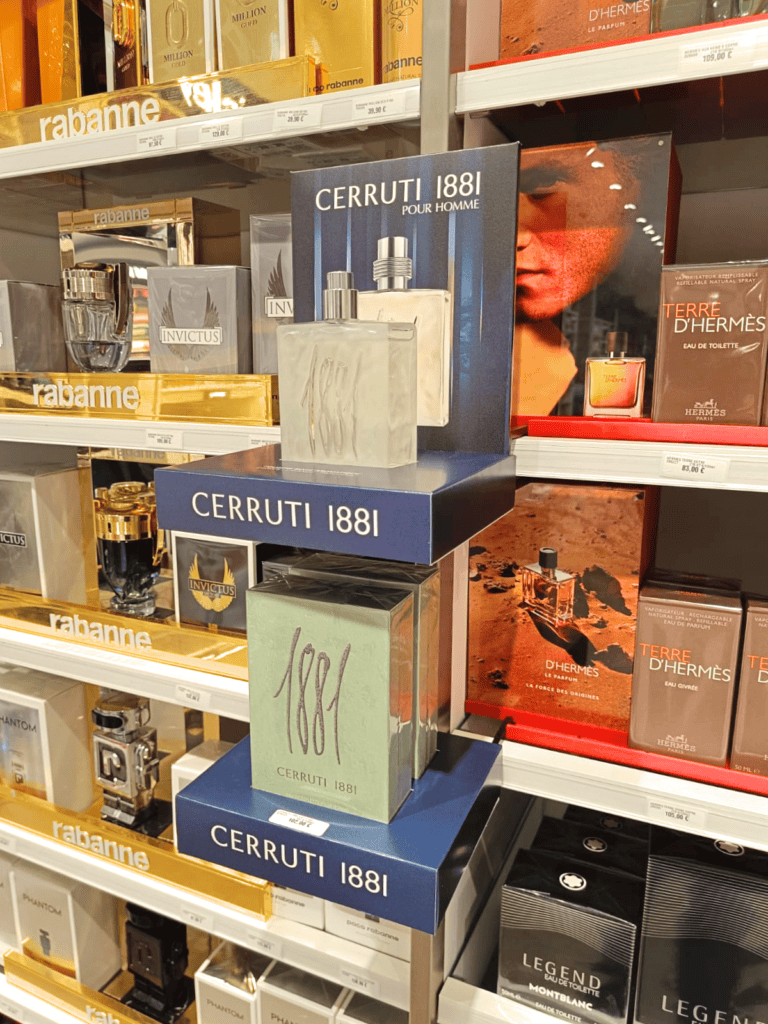Présentoir carré parfums