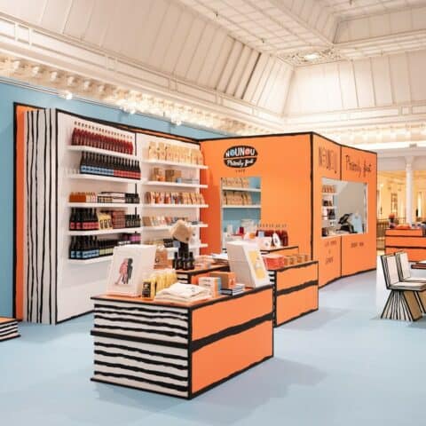 Le mobilier retail comme média vivant : un nouvel acteur de l’expérience client