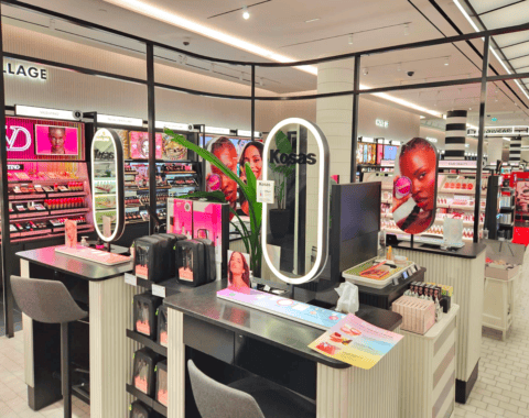 Kosas chez Sephora : un habillage retail signé Mayence pour sublimer l’expérience beauté