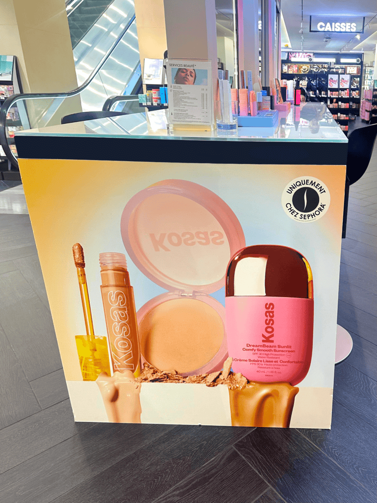 Mise en avant de la marque Kosas pour la promotion de leur gamme de produits de cosmétique