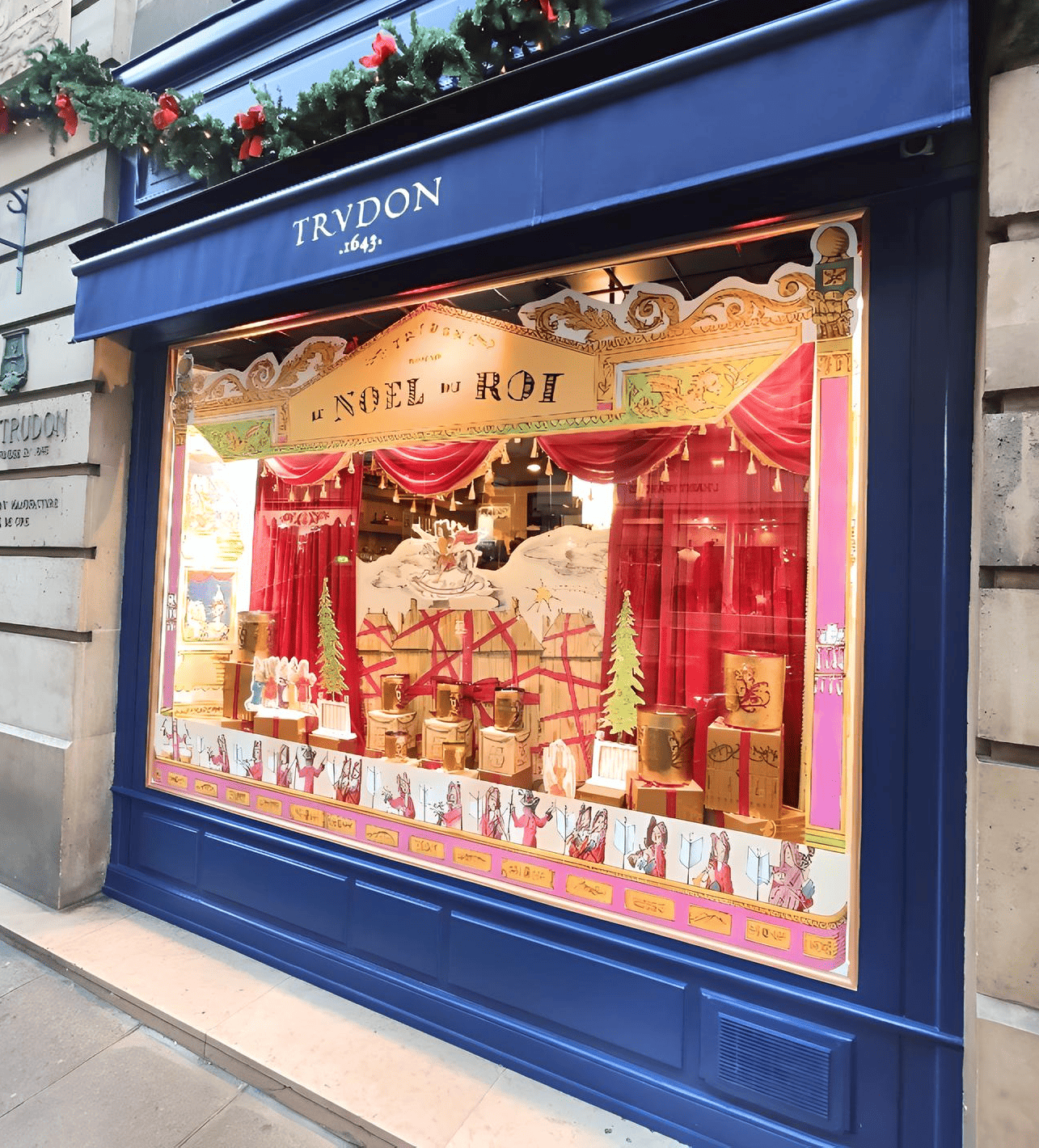 vitrine trudon meuble linéaire réalisée par Mayence