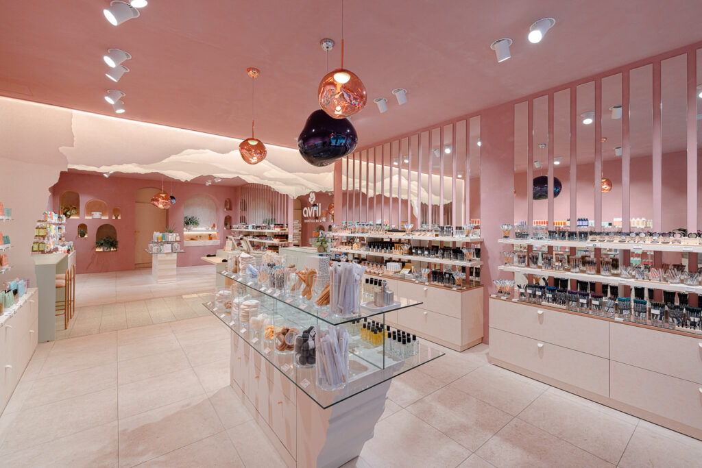 agencement de magasin de cosmétiques