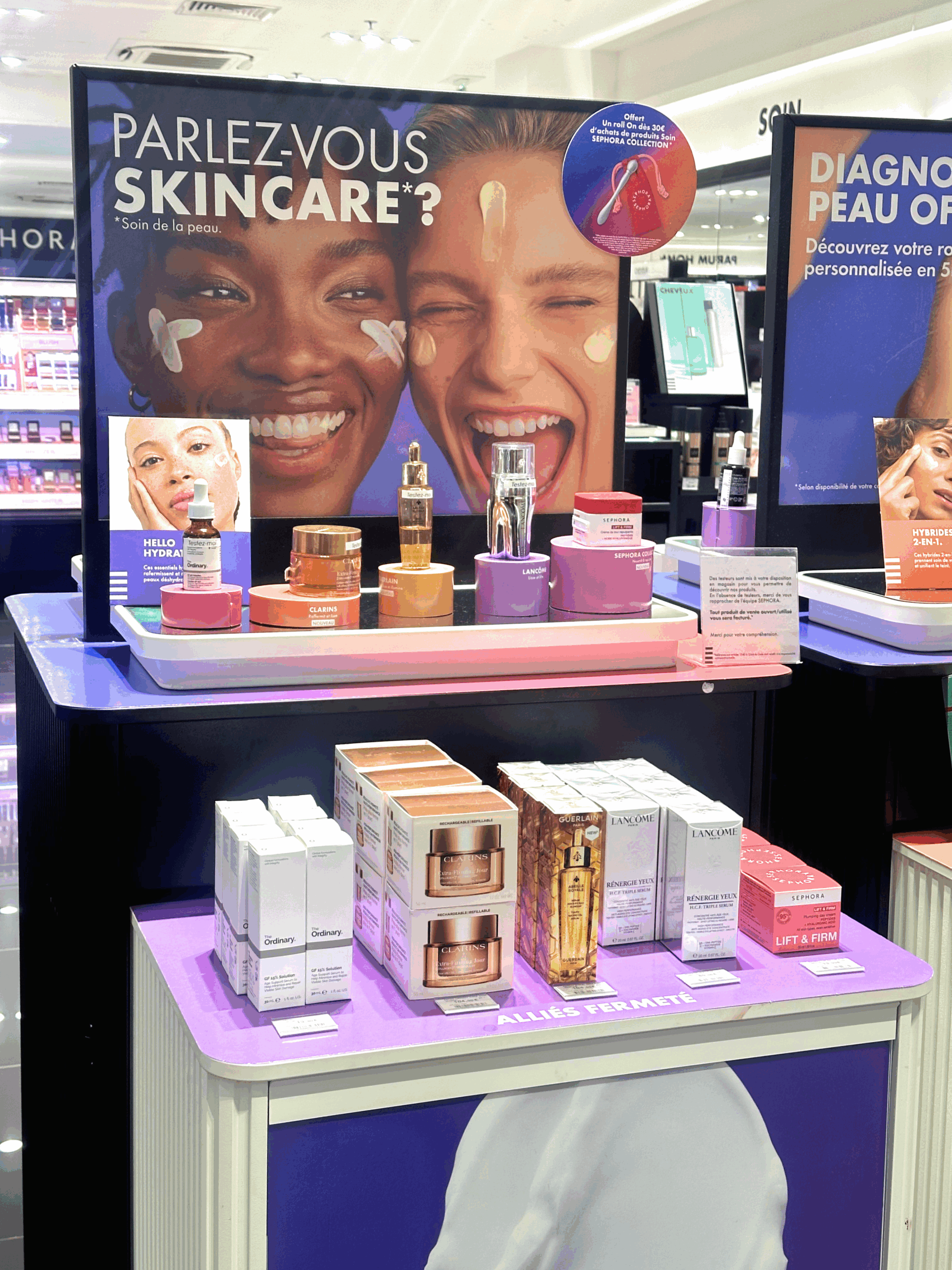présentoirs crèmes mains pour l'Occitane