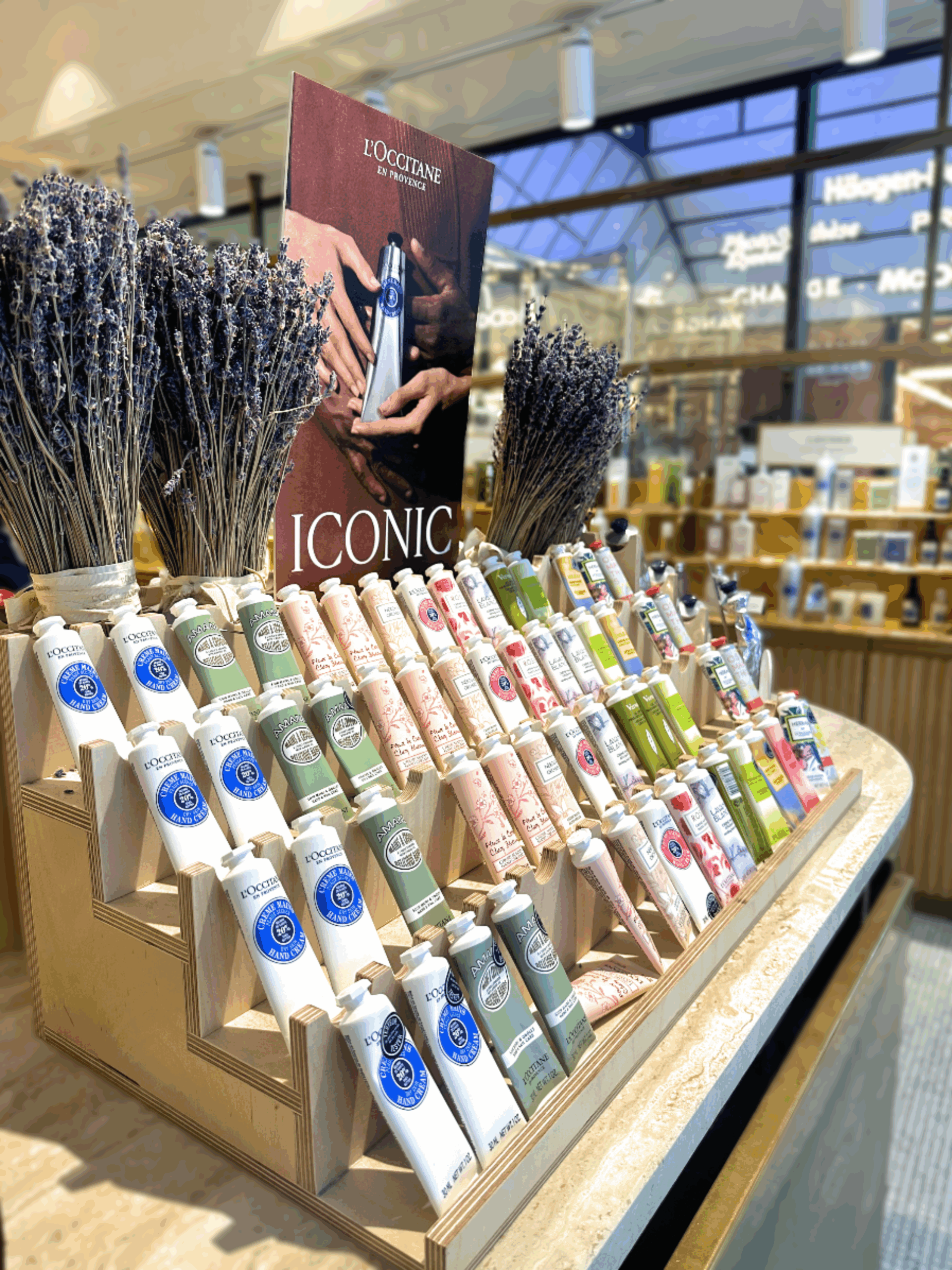 présentoir l'occitane par mayence