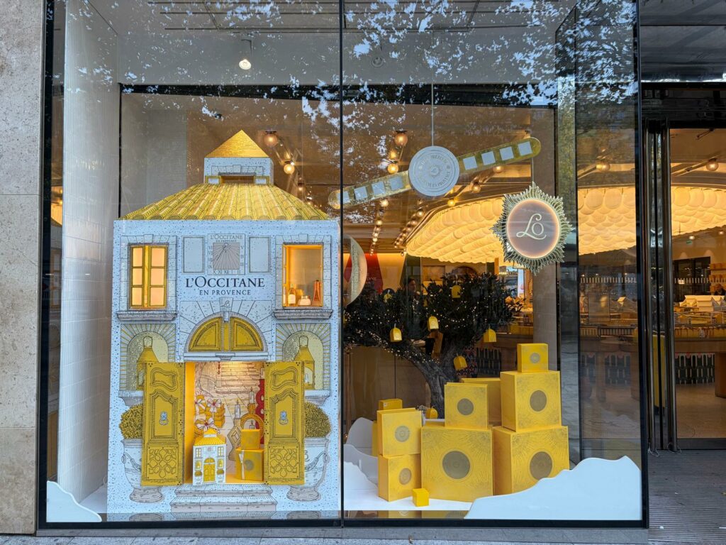 Vitrine l'occitane par mayence CHEL